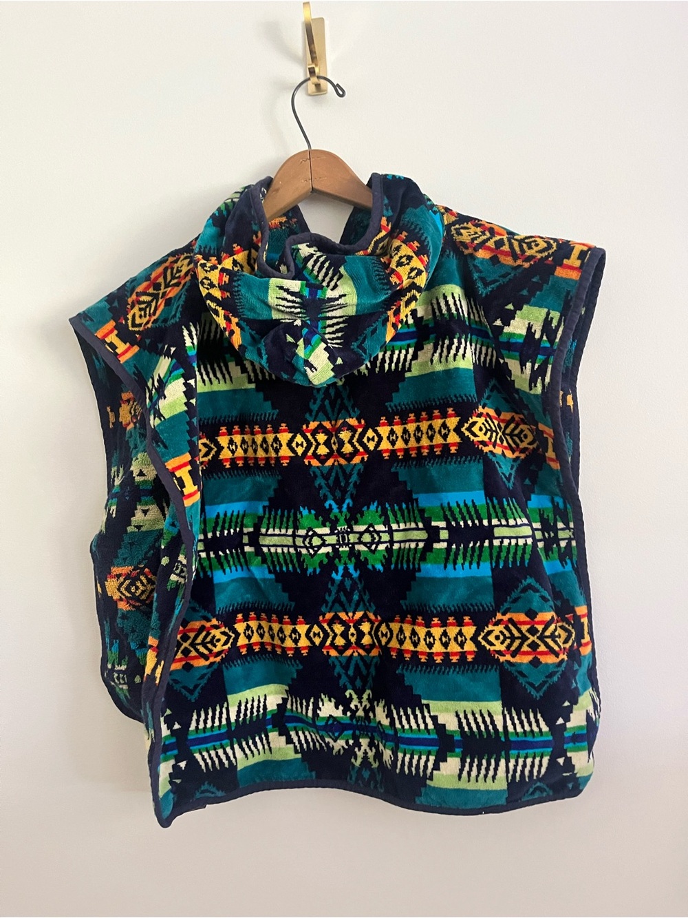 Pendleton Terry Cloth Aztec Print Hooded Poncho - Picture 4 of 5